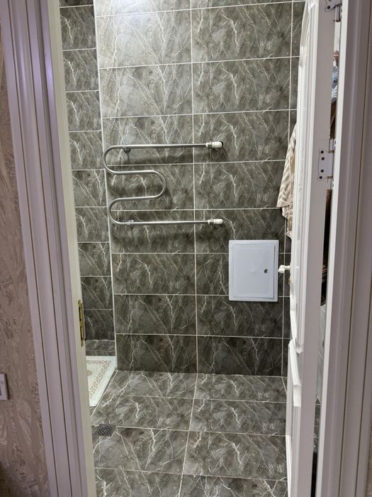 Продается Алмазарский р-н сагбан 2/5/7 82m2