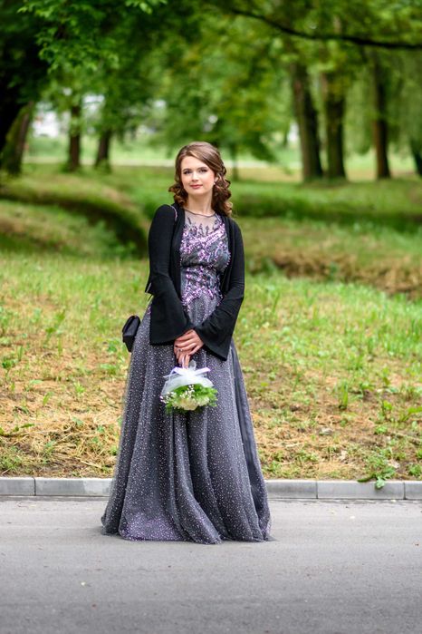 Бална рокля в графитен цвят