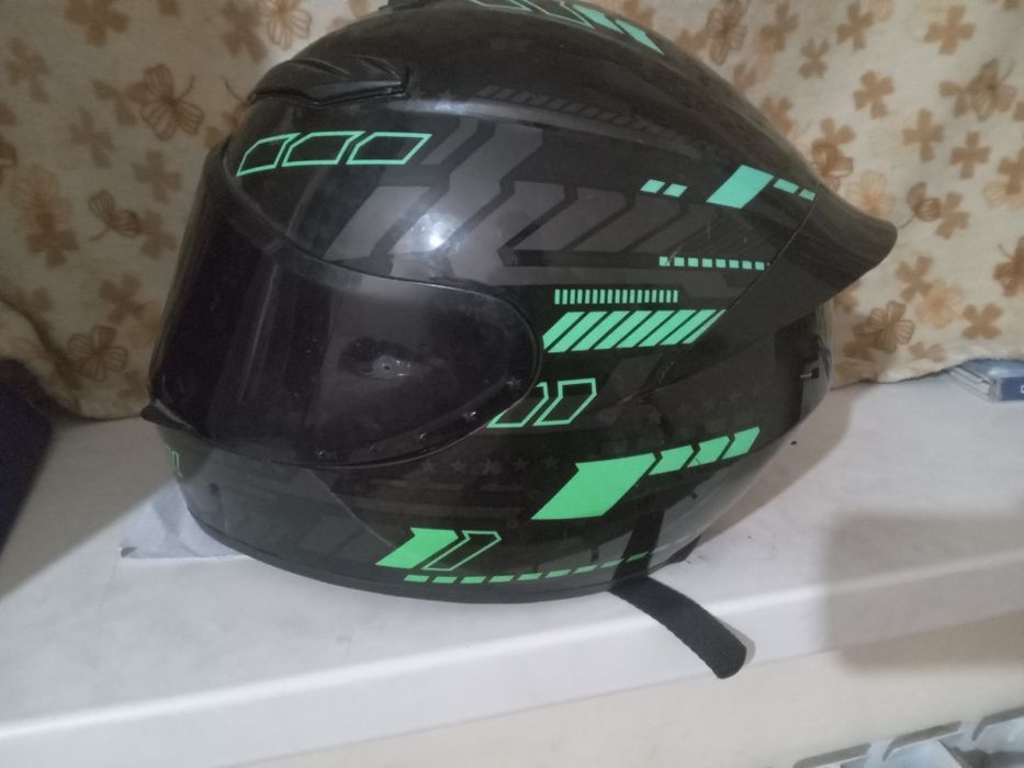 Каска для мопеда