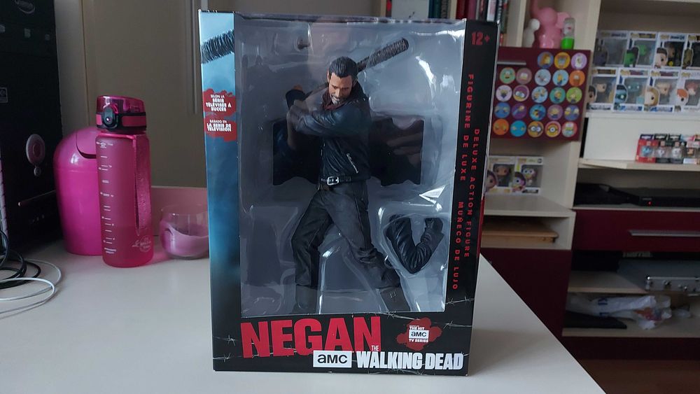 McFarlane toys Negan with lucile 25sm figure