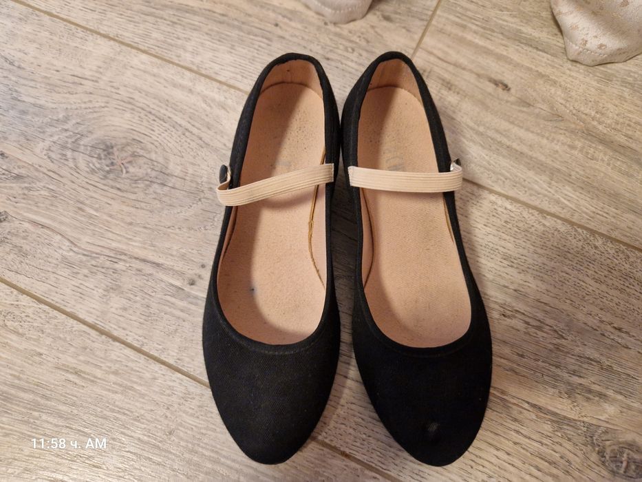 Скарпини за момиче