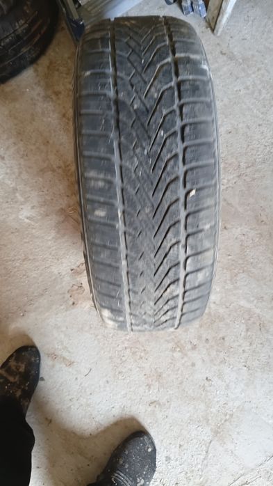Продам покрышку зимный