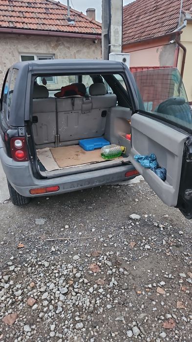 Vind LAND ROVAR 2004