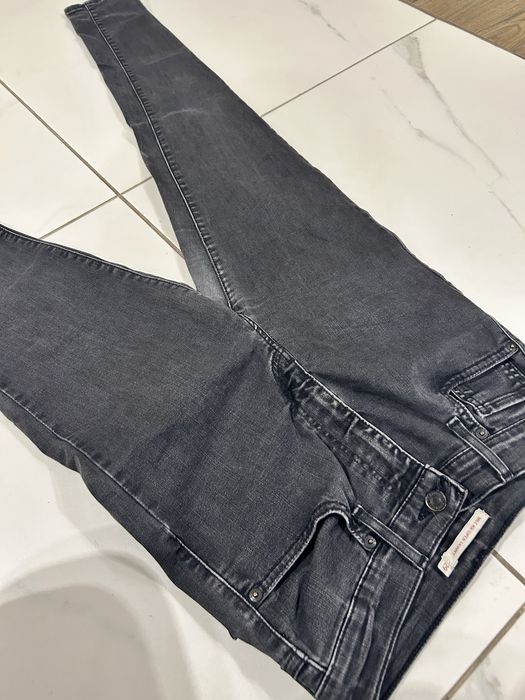 Levi’s черни прилепнали дънки без забележка