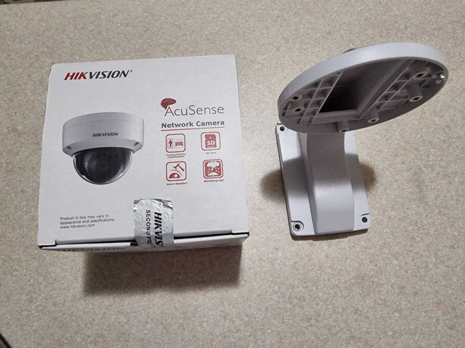 Продам 4K IP камеру видеонаблюдения Hikvision DS-2CD2183G2-IS 8Мп