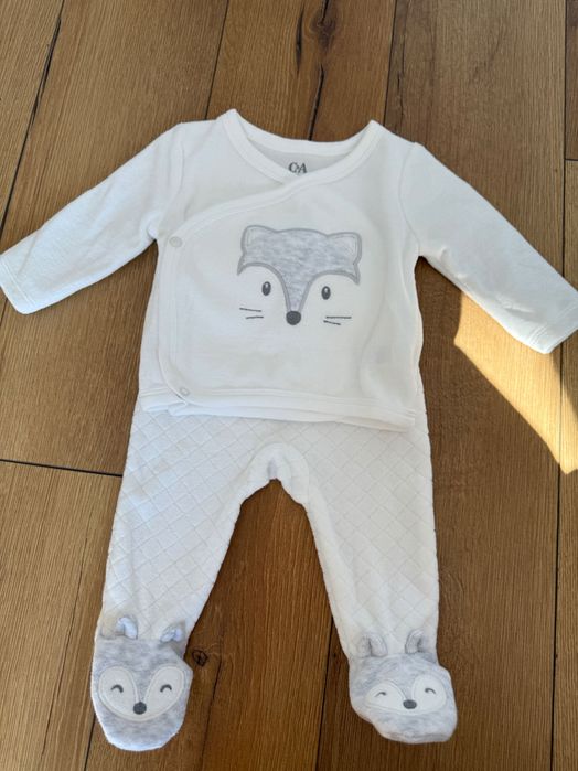 Lot hăinuțe bebe, mărimea 62 C&A