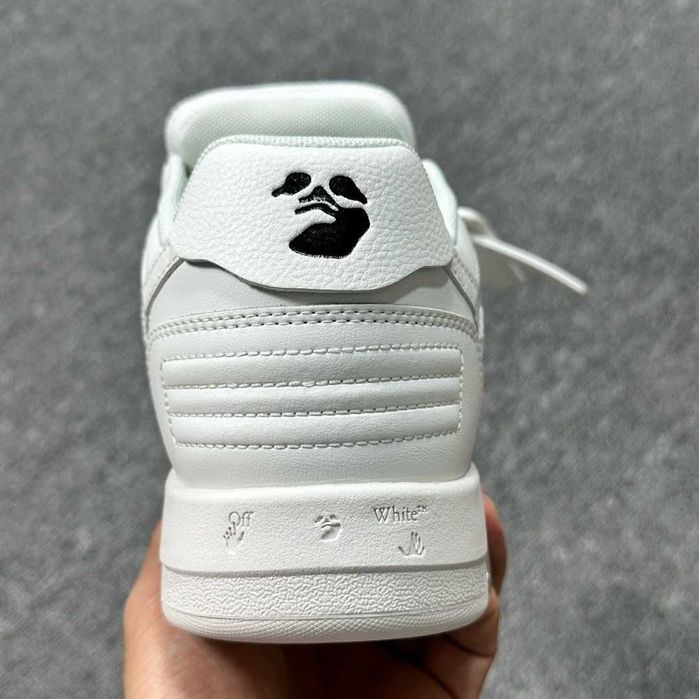 #DOAR 379,99# OFF-White Out Of Office Triple White Editie Limitata