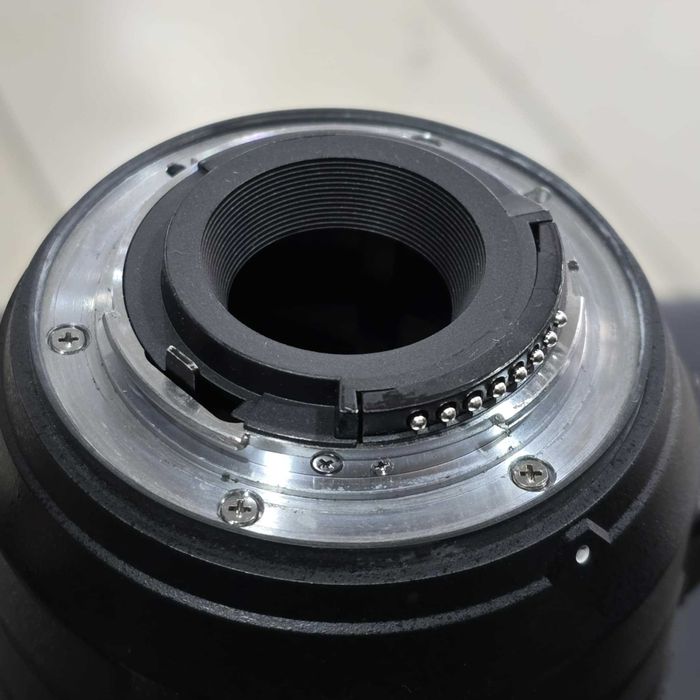 Обектив Nikon AF-S DX Nikkor 55-300mm f/4.5-5.6G ED VR