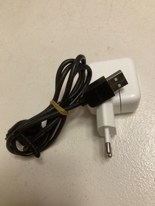 Incarcator ipod original . Adaptor ipad . Incarcator iphone 4 apple