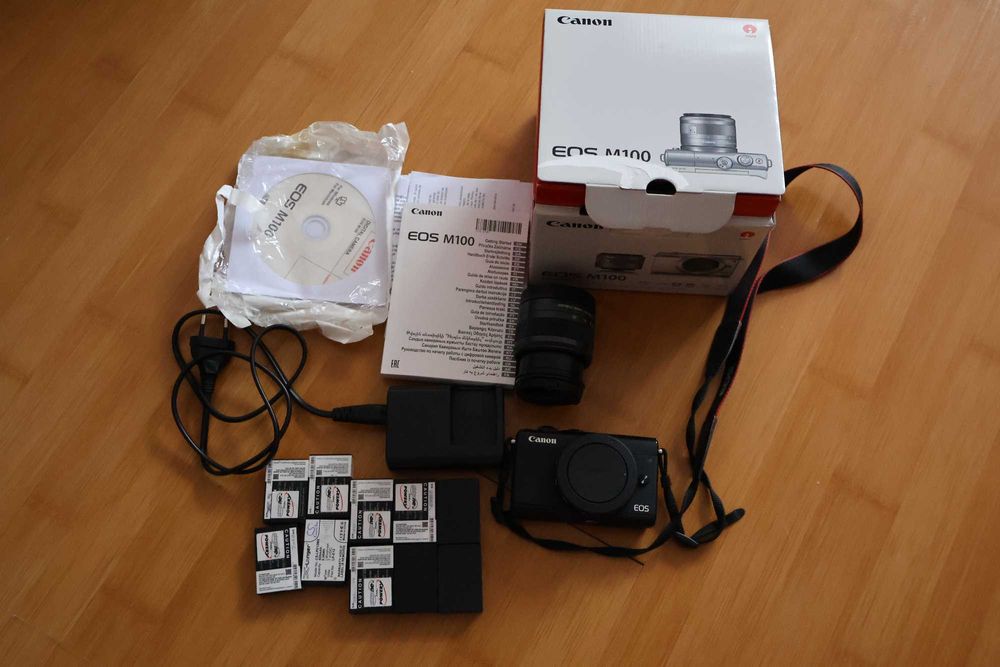 Canon EOS M100 + Obiectiv 15-45mm - Set Complet, 10 Baterii Incluse