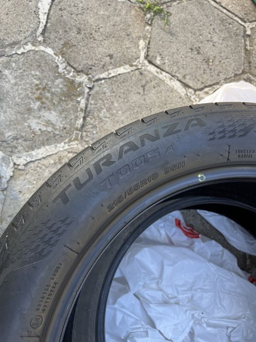 Гуми Bridgestone 18 цола 2бр.