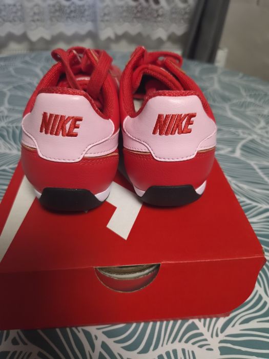 Nike sprint sister mărimea 37,5 23,5 cm