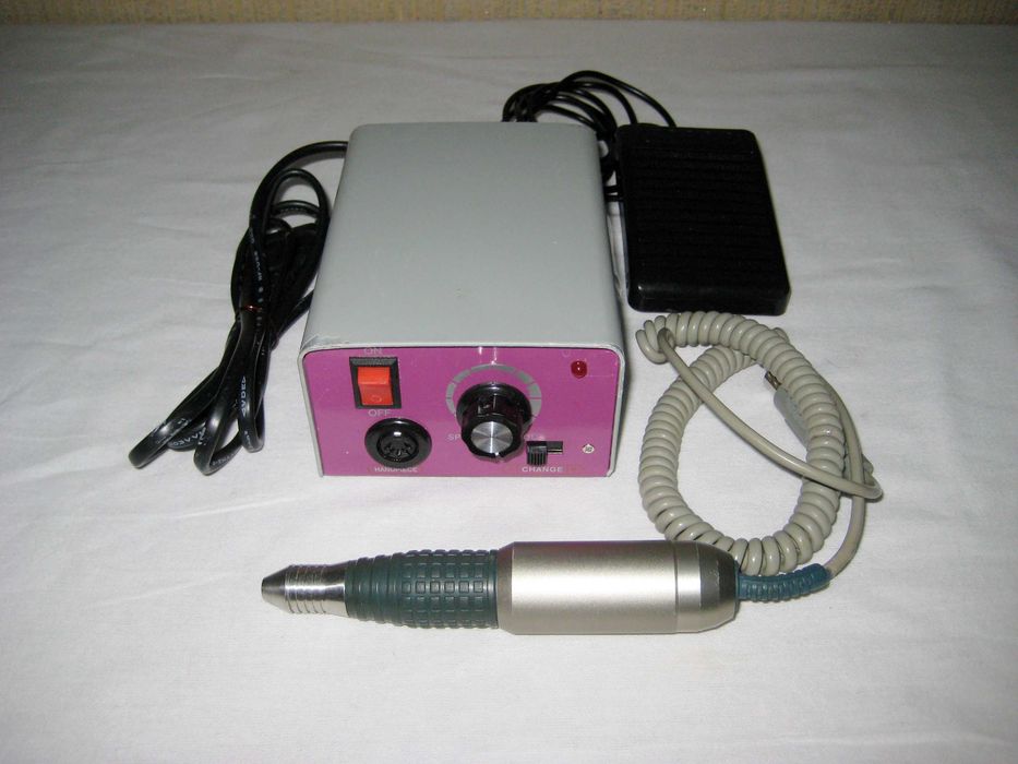 Аппарат для маникюра и педикюра оригинал работает отлично без проблем!