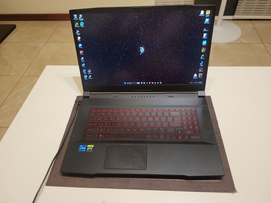 Laptop gaming MSI Katana gf76 11UD
