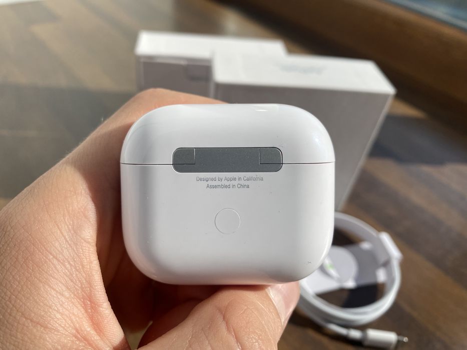 Airpods(3rd generation). 2 пары.