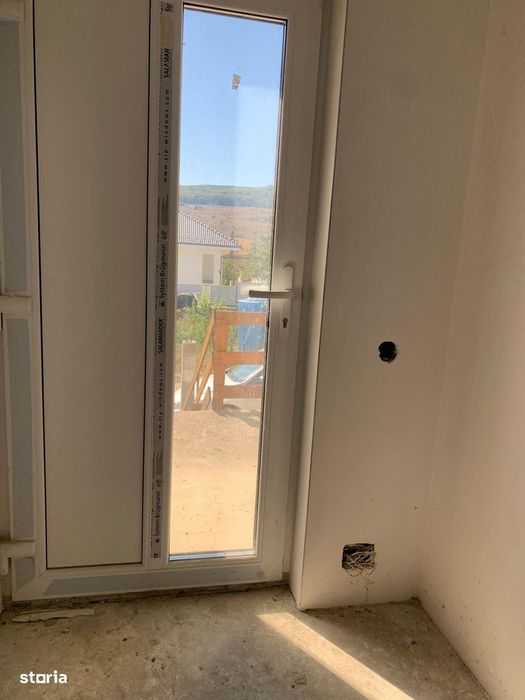Casă cu teren – Zona Profi Chinteni | Casă nouă, semifinisată | Garaj