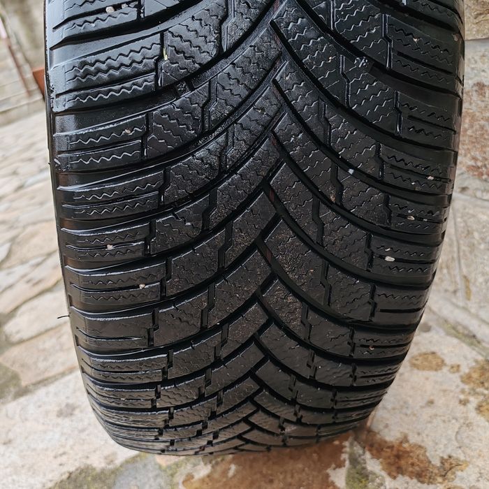 4броя зимни гуми 225/50/17