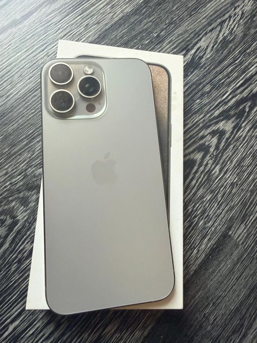 Iphone 15 Promax 256GB. Titanium. NOU !Nefolosit !