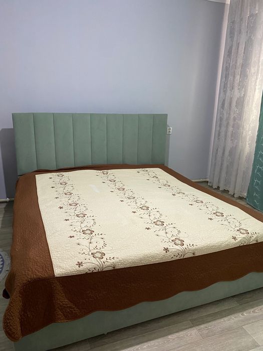 Продается кровать, 200х1800