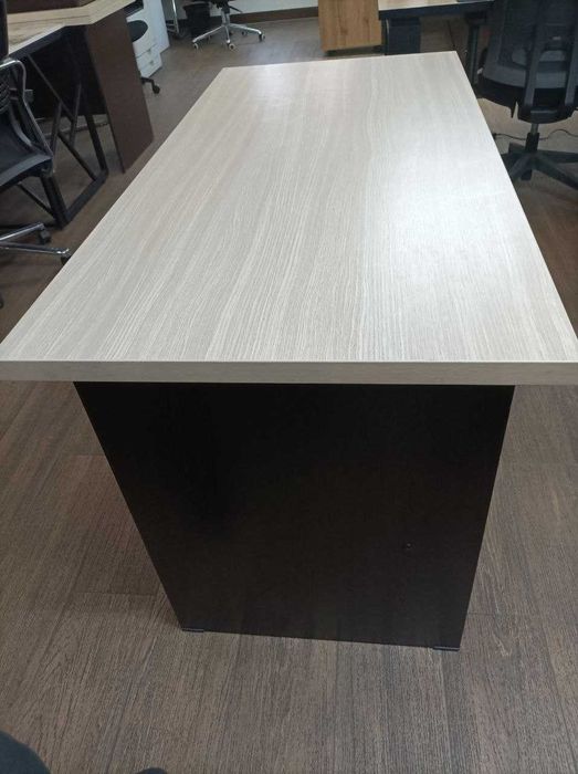 Продаем качественные офисные столы