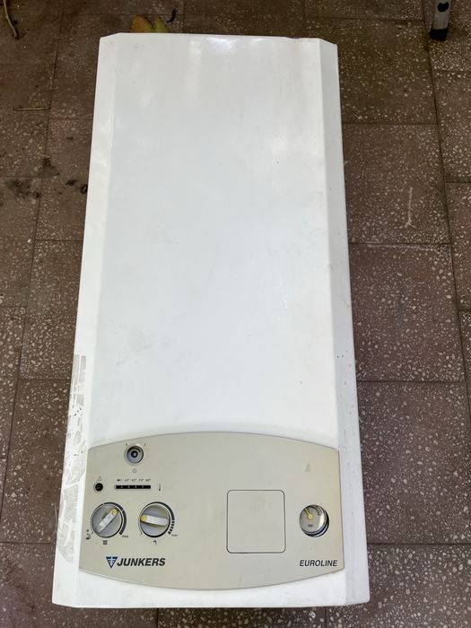 Centrală termică Junkers Bosch 25 kw sh functională,eventual pt.piese