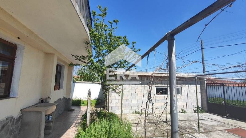 Продава се Къща в с. Китка, Област Варна - 338 кв.м за 533 €/кв.м - Снимка #7