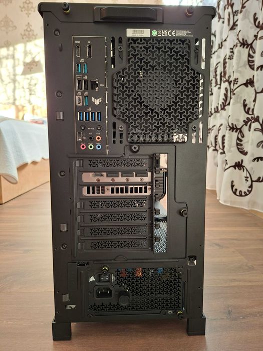 Gaming PC Ryzen 7 9800X3D / RTX 5070 / 32GB RAM / 2TB SSD