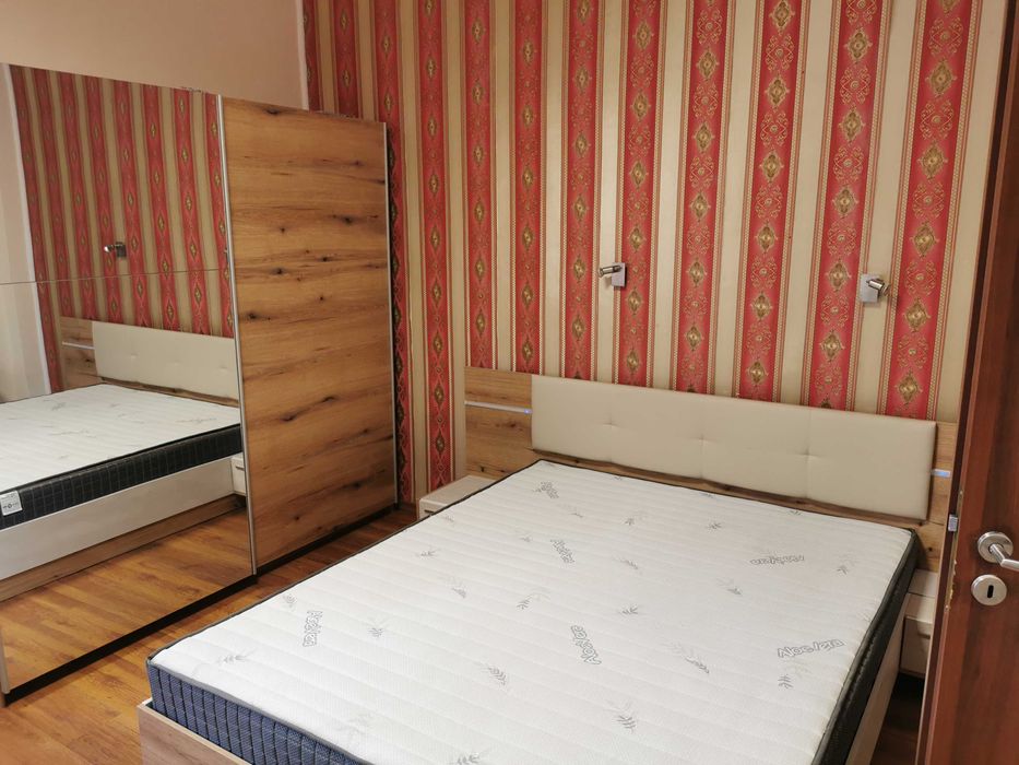 Дава се под наем Многостаен апартамент в Пловдив, Старият град - 150 кв.м за 1050 € - Снимка #4