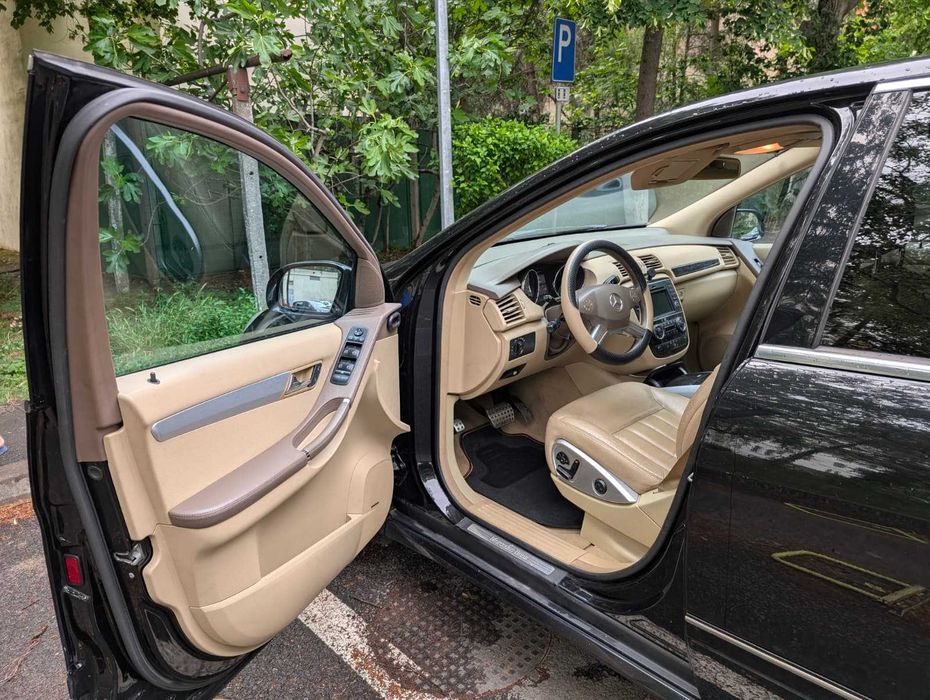 Mercedes-Benz Clasa R (W251) R 280 CDI V6 (190 CP) 4MATIC G-TRONIC 2009 7 locuri