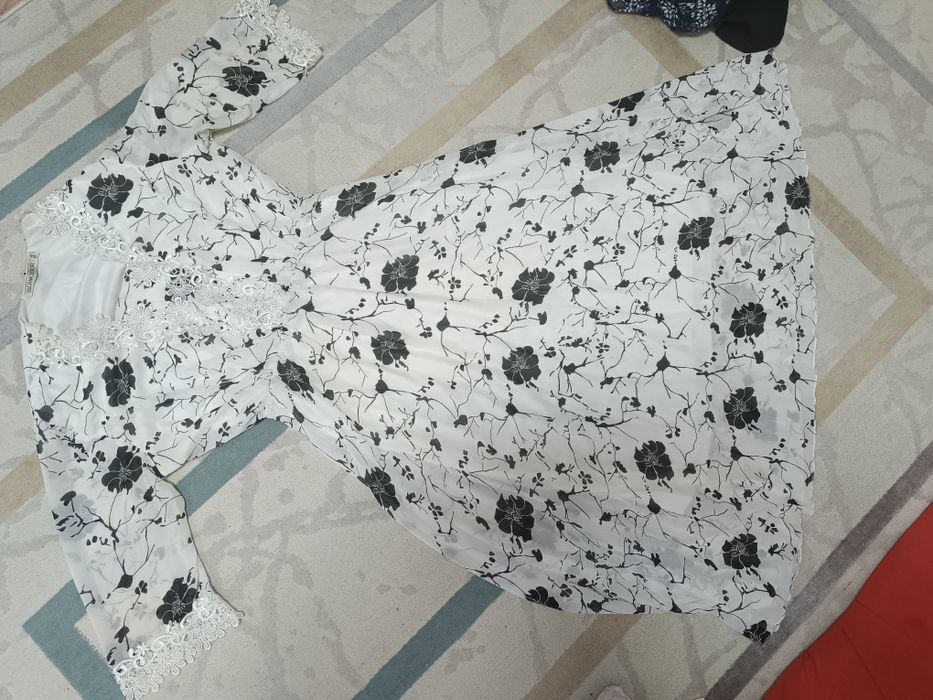 Продам платье женское