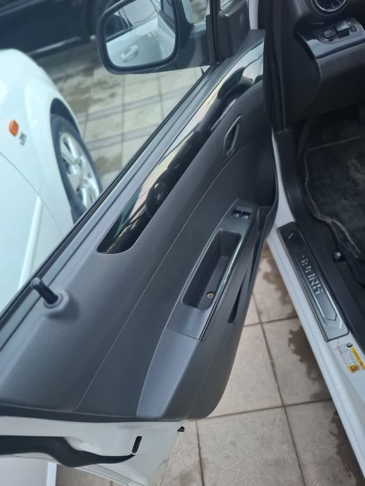 автомашина.  спарк