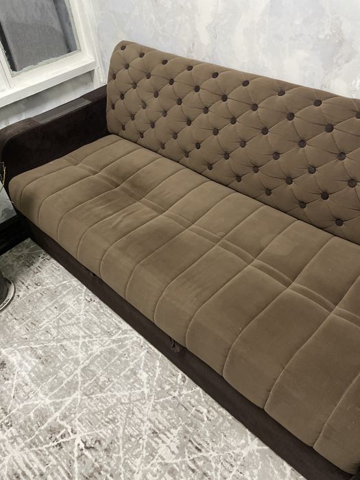 Продаётся Диван 5 летний