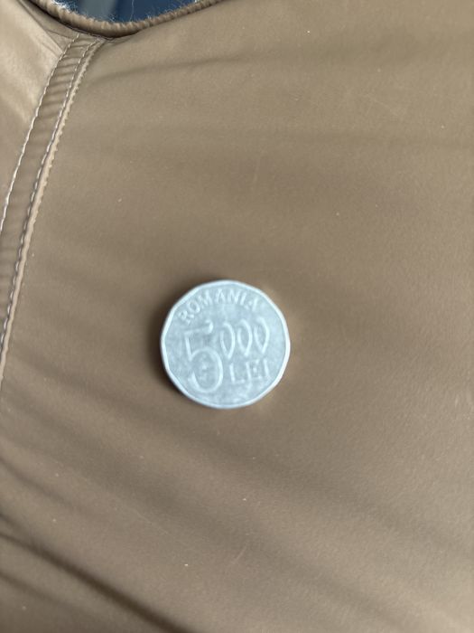 Moneda 5000 lei anul 2002 perfecta