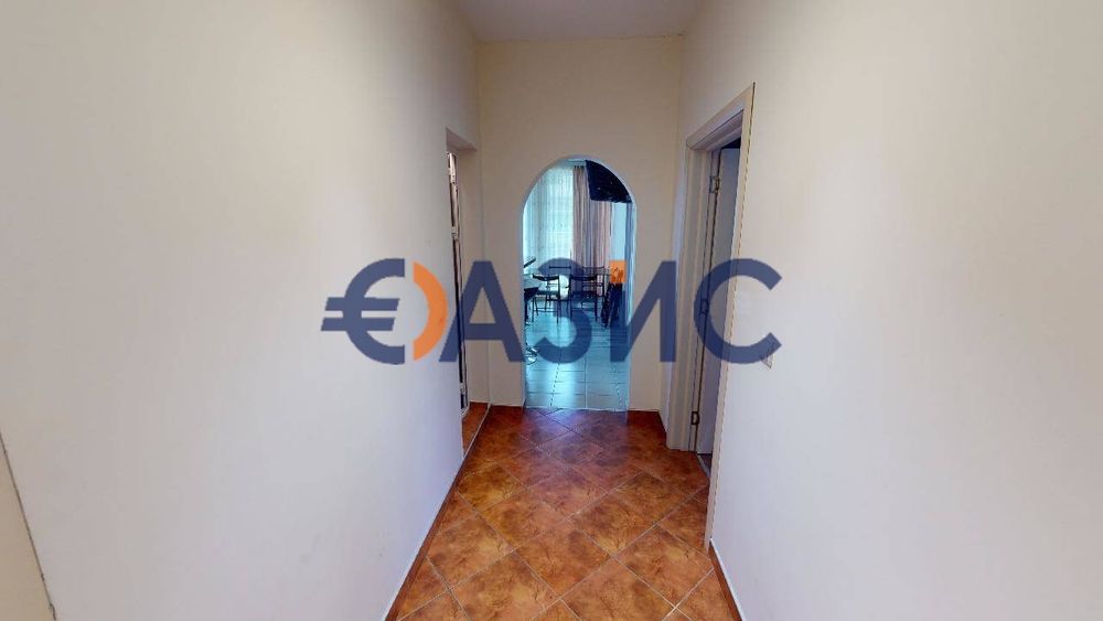 Продава се Тристаен апартамент в Поморие - 106 кв.м за 1557 €/кв.м - Снимка #12