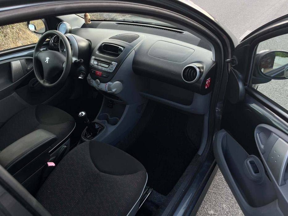 Peugeot 107 1.0i