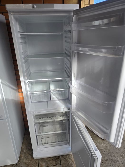 Продам индезит холодильник б/у отличное состояние