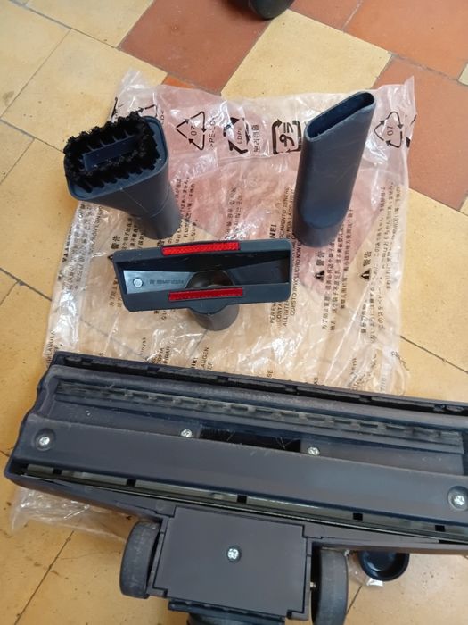 Пылесос LG продаетсч