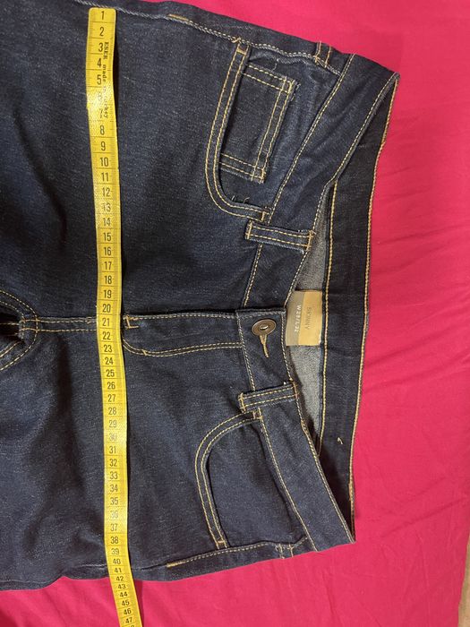 3 blugi si 2 tricouri Lee Cooper Fishbone