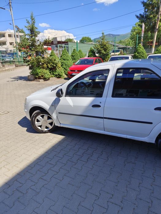 DACIA Logan 2011 — imagine 2