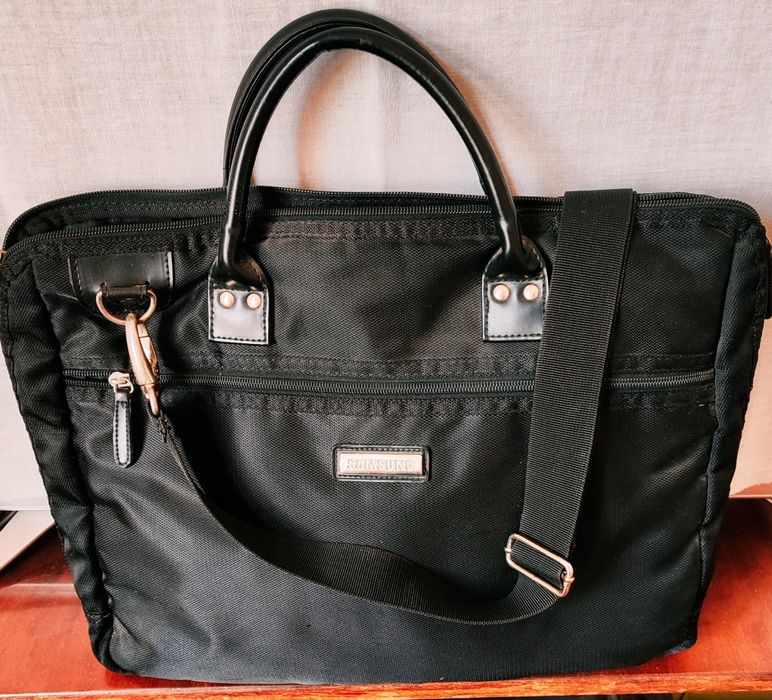 Для ноутбука. (пользовалась мало)