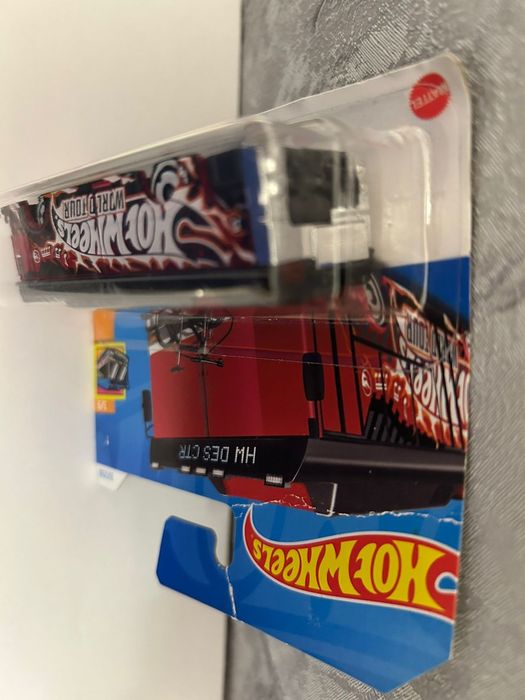 Моделькa Hot Wheels Ain't Fare-Treasure Hunt