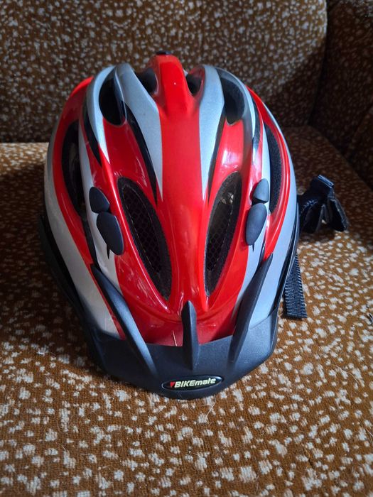 Каски и протектори