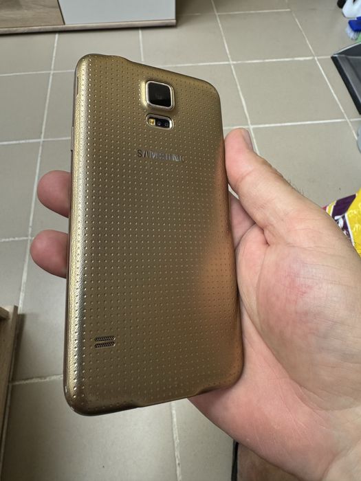 Samsung Galaxy S5 16gb отличен
