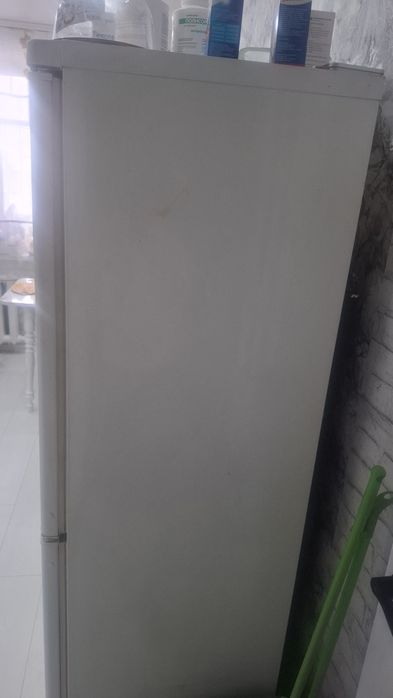 Продам холодильник