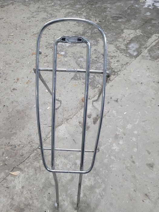 Продам багажник для велосипеда