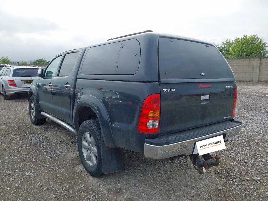 Dezmembrez Toyota hilux  3.0 Diesel 126KW/171CP 2005-2015