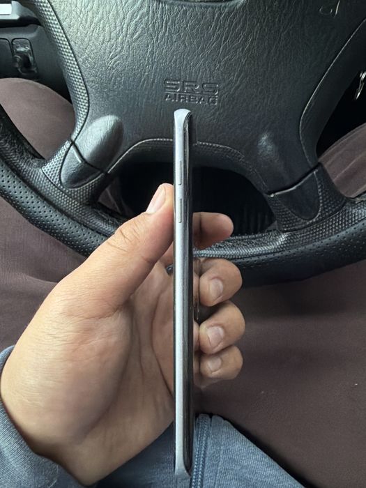 Продам Samsung S7 edge