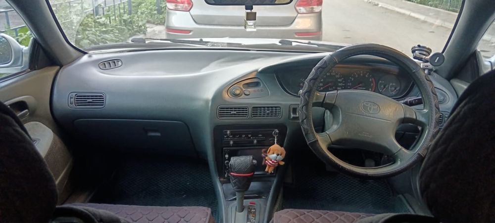 Продам машину Toyota corolla