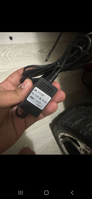 Срочно продаю зеркало регистратор