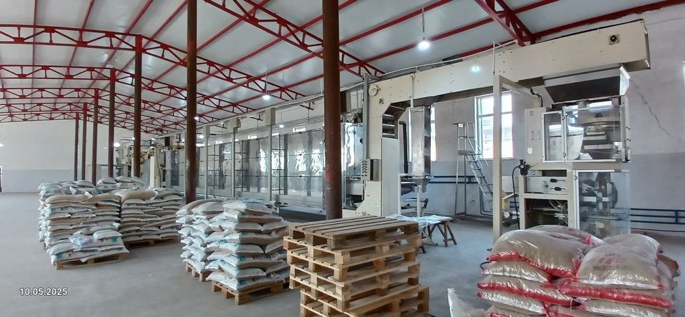 Makaron ishlab chiqarish liniyasi sotiladi